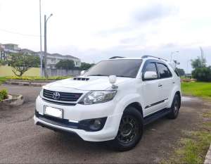 Jual bekas Toyota Fortuner VNT Turbo TRD Sportivo diesel AT 2013 165HP 408NM,lokasi di Jakarta Barat