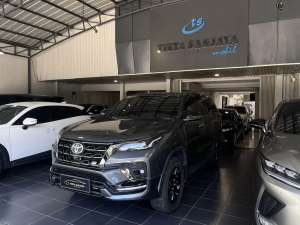 Jual bekas Toyota Fortuner VRZ 2.8 GR Sport 2023 KM 24 rb,lokasi di Bandung Kota