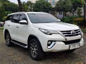 Jual bekas Toyota fortuner vrz at diesel double disk 2017,lokasi di Jakarta Barat