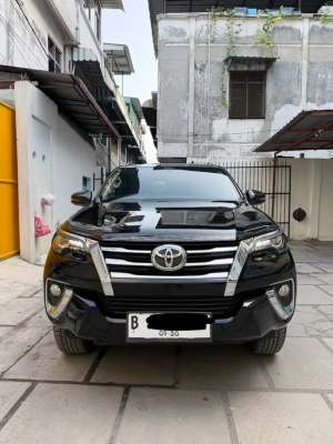 Jual bekas Toyota Fortuner VRZ Diesel Automatic 2020,lokasi di Medan Kota