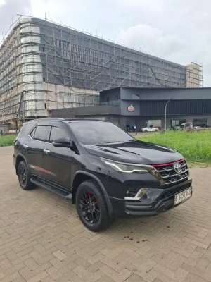Jual bekas Toyota Fortuner VRZ TRD ATMatic 2021 Diesel,lokasi di Jakarta Utara