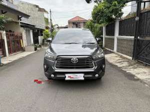 Jual bekas Toyota Grand Innova G Reborn Facelift 2.0 AT 2020 Abu-Abu,lokasi di Jakarta Pusat