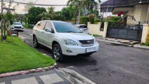 Jual bekas Toyota Harrier L prem 2.4 2010,lokasi di Surabaya Kota