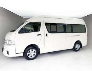 Jual bekas TOYOTA HIACE COMMUTER 2024 WHITE ON BLACK,lokasi di Jakarta Selatan