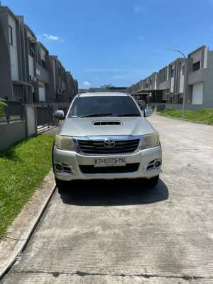 Jual bekas Toyota HILUX 2013 Diesel,lokasi di Tangerang Selatan Kota