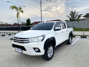 Jual bekas Toyota Hilux DC 4x4,lokasi di Pekanbaru Kota