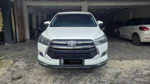 Jual bekas Toyota innova 2.4 V at 2020 CASH,lokasi di Surabaya Kota