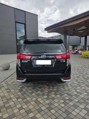 Jual bekas Toyota Innova Reborn 2017 V diesel Matic Venturer,lokasi di Tangerang Selatan Kota