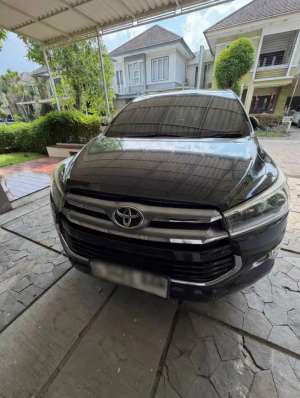 Jual bekas Toyota Innova Reborn V Luxury 2018,lokasi di Surabaya Kota