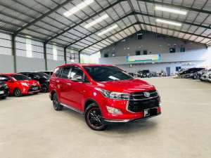 Jual bekas Toyota Innova Reborn Venturer 2.0 20172018 AT Matic, Sangat terawat,lokasi di Palembang Kota