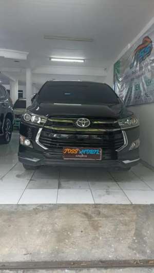 Jual bekas TOYOTA INNOVA VENTURERR DISEL 2019,lokasi di Surabaya Kota