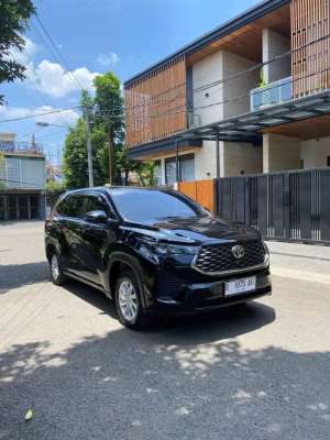 Jual bekas Toyota Innova Zenix 2.0 G at thn 2023,lokasi di Bandung Kota