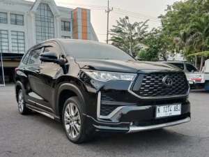 Jual bekas TOYOTA INNOVA ZENIX 2.0 Q HYBRID MODELISTA 2022 MATIC,lokasi di Surabaya Kota