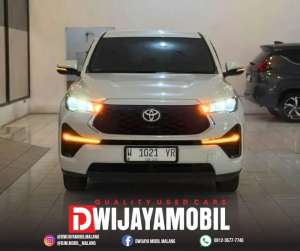 Jual bekas Toyota Innova Zenix G 2.0 HEV CVT 2023,lokasi di Malang Kota