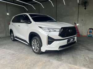 Jual bekas TOYOTA INNOVA ZENIX HYBRID 2.0 Q MODELLISTA RSE CVT 2023,lokasi di  ,Surabaya Kota