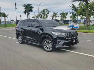 Jual bekas TOYOTA INNOVA ZENIX Q HYBRID MODELISTA 2023 HITAM 2022,lokasi di Jakarta Selatan