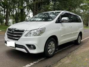 Jual bekas Toyota Kijang Innova 2.0 G 2014 Putih,lokasi di Jakarta Barat