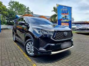 Jual bekas TOYOTA KIJANG INNOVA 2.0 ZENIX V HV CVT MODELLISTA HYBRID MATIC 2023 S,lokasi di Bandung Kota