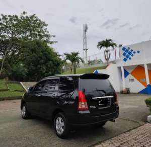 Toyota Kijang Innova 2006 Bensin , tersedia melalui melalui situs Olx