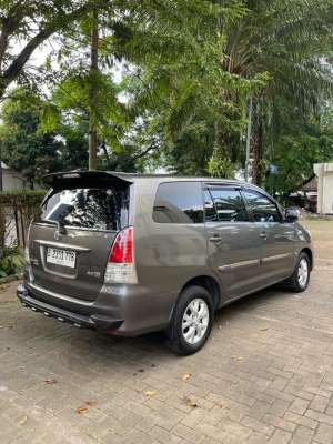 Jual bekas Toyota Kijang Innova 2010 Bensin,lokasi di  ,Tangerang Selatan Kota
