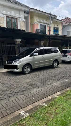 Jual bekas Toyota Kijang Innova 2012 Diesel,lokasi di Jakarta Barat