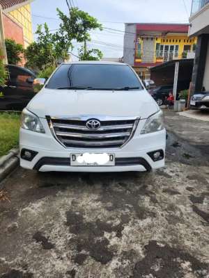 Jual bekas Toyota Kijang Innova 2015 Bensin,lokasi di Jakarta Timur