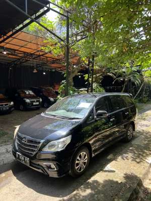 Jual bekas Toyota Kijang Innova 2015 Bensin,lokasi di Bogor Kab.