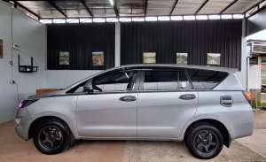 Jual bekas Toyota Kijang Innova 2019 Diesel,lokasi di Bekasi Kab.