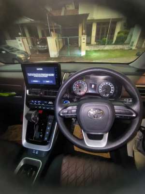 Jual bekas Toyota Kijang Innova 2023 Bensin,lokasi di Surabaya Kota
