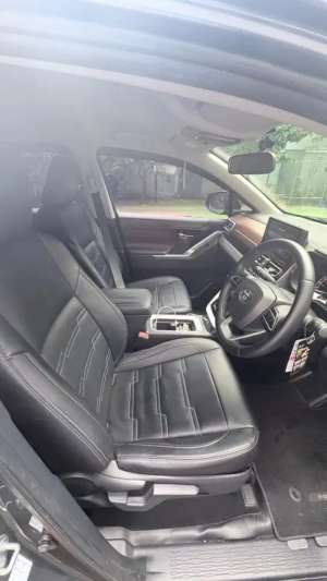 Jual bekas Toyota Kijang Innova 2023 Bensin,lokasi di Surabaya Kota