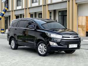 Jual bekas TOYOTA KIJANG INNOVA 2.4 G MT MANUAL DIESEL NON MATIC 2020 2021 HITAM,lokasi di Tangerang Kab.