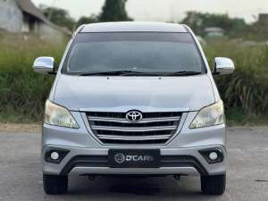 Jual bekas TOYOTA KIJANG INNOVA E 2.0 MT 20152014 ORIGINAL TANGAN PERTAMA,lokasi di Klaten Kab.