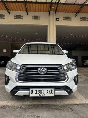 Jual bekas Toyota Kijang Innova V luxury at 2022 Bensin,lokasi di Bandung Kota