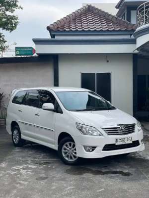 Jual bekas Toyota Kijang Innova V Luxury 2.0 Bensin,lokasi di Tangerang Kota