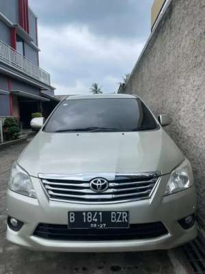 Jual bekas Toyota Kijang Innova V matic,lokasi di Bandar Lampung Kota
