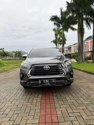 Jual bekas Toyota Kijang Innova Venturer Diesel Matic 2021,lokasi di Jakarta Pusat
