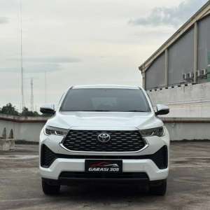 Jual bekas Toyota Kijang Innova Zenix 2.0 V CVT,lokasi di Jakarta Timur