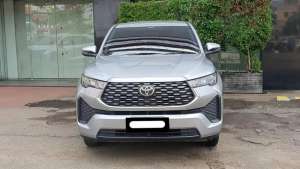 Jual bekas Toyota kijang innova zenix g non hybrid 2024 silver bensin,lokasi di Jakarta Utara
