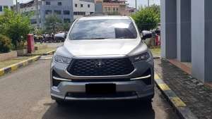 Jual bekas Toyota Kijang Innova Zenix Q Hybrid Modelista TSS 2 RSE 2023 NIK 2022,lokasi di Jakarta Timur