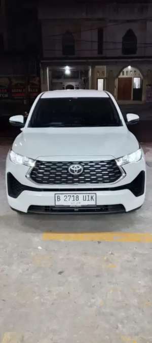 Jual bekas Toyota Kijang Innova Zenix V at automatic matic 2022,lokasi di Bandar Lampung Kota