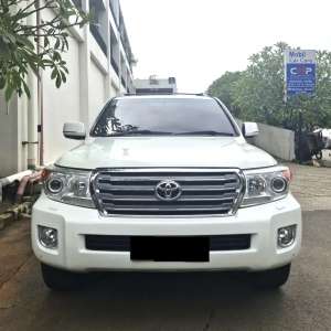 Jual bekas Toyota Land Cruiser 4.6 V8 2010,lokasi di  