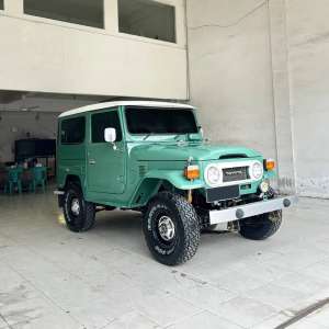 Jual bekas TOYOTA LAND CRUISER HARDTOP FJ40 BENSIN 1978,lokasi di Medan Kota