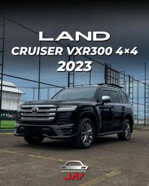Jual bekas TOYOTA LAND CRUISER VXR 300 4X4 2023LOW KMLIKE NEW,lokasi di  