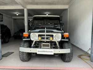 Jual bekas Toyota LandCruiser Hardtop Mesin 3B 4x4 Diesel BJ40 1983 Hitam,lokasi di Medan Kota