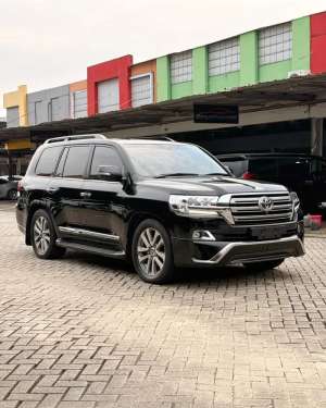 Jual bekas Toyota landcruiser VXR 200 2017 istimewa,lokasi di  ,Jakarta Utara