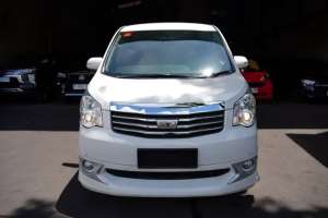 Jual bekas Toyota Nav1 Nav 1 V Limited 20172018 D low km,lokasi di Bandung Kota