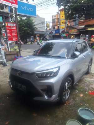 Jual bekas toyota raize 1.0 g turbo silver automatic,lokasi di  ,Tangerang Kab.
