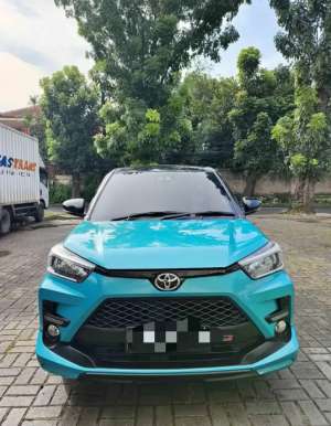 Jual bekas Toyota Raize 1.0 GR Sport TSS Two Tone Matic, warna Biru Hitam,lokasi di Bandar Lampung Kota