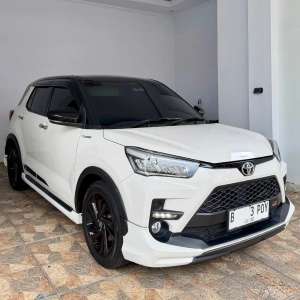 Jual bekas Toyota Raize 1.0 Turbo GR TSS Two Tone AT 2022,lokasi di Jakarta Timur