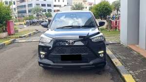 Jual bekas Toyota Raize 1.0 Turbo GR Sport TSS CVT AT Hitam 2022 Like New Record,lokasi di Jakarta Barat